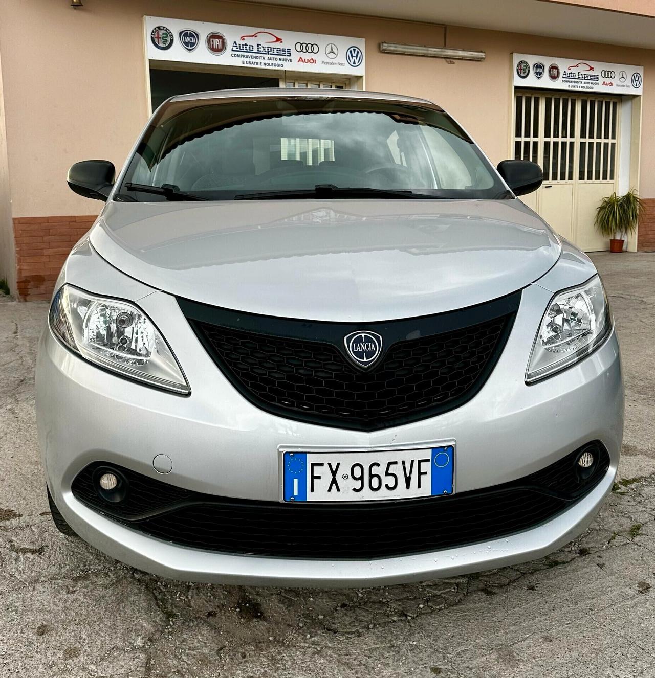 Lancia Ypsilon 1.2 69 CV 5 porte GPL Ecochic Gold