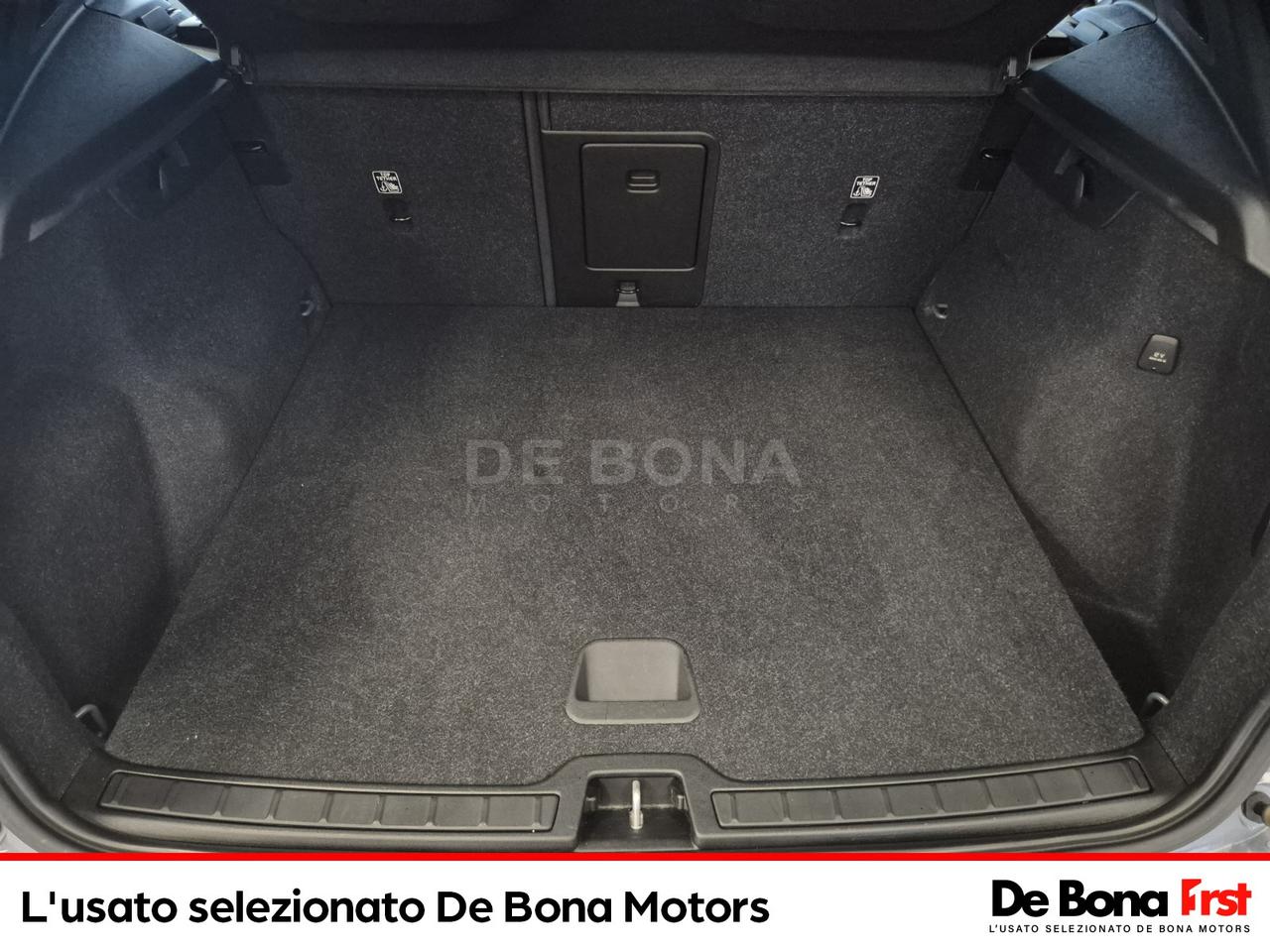 Volvo XC40 1.5 t4 phev inscription expression auto my21