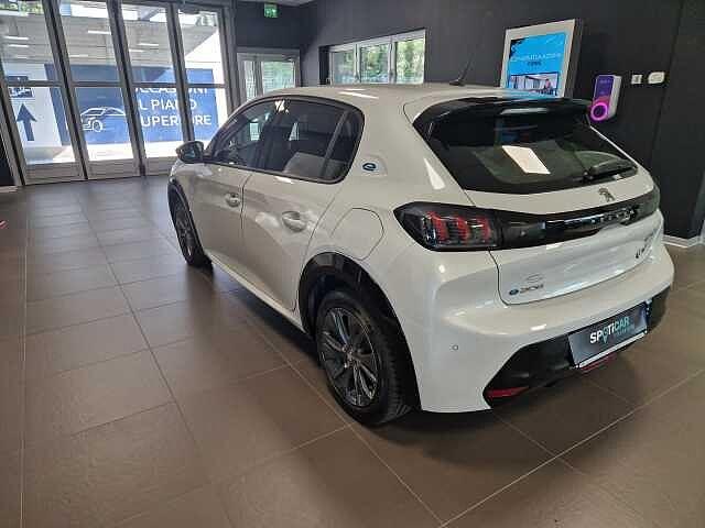 Peugeot 208 motore elettrico 136 CV 5 porte Allure Pack