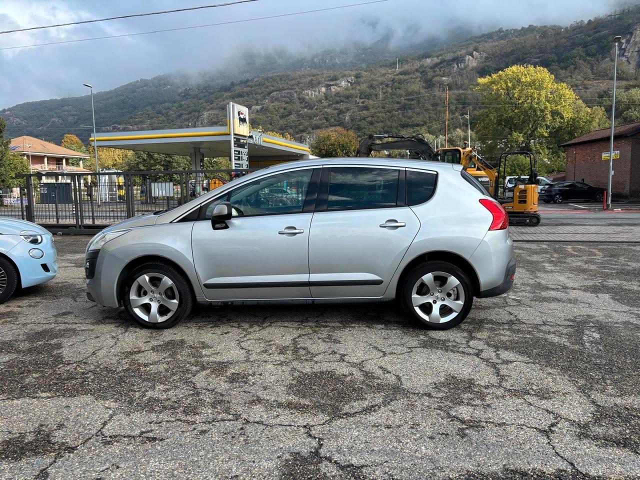 Peugeot 3008 1.6 e-HDi 115CV cambio robotizzato S.&S. Business