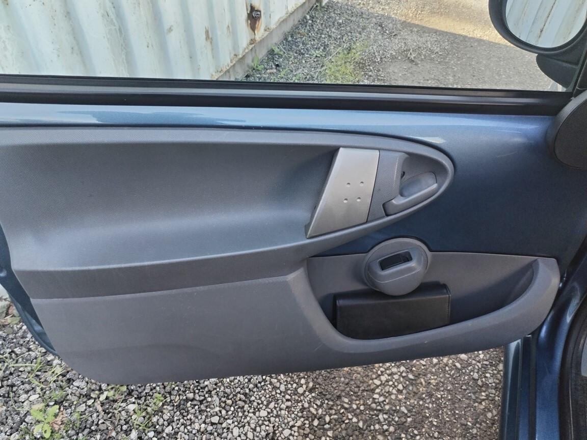 TOYOTA AYGO 1.0 VVT 3 P 167000KM 2009 CONSEGNA TAGLIANDATA