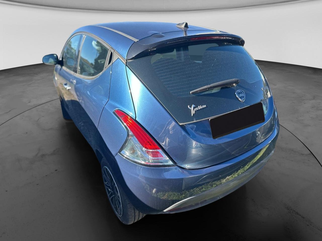 LANCIA Ypsilon III 2021 - Ypsilon 1.0 firefly hybrid Silver s&s 70cv 5p.ti
