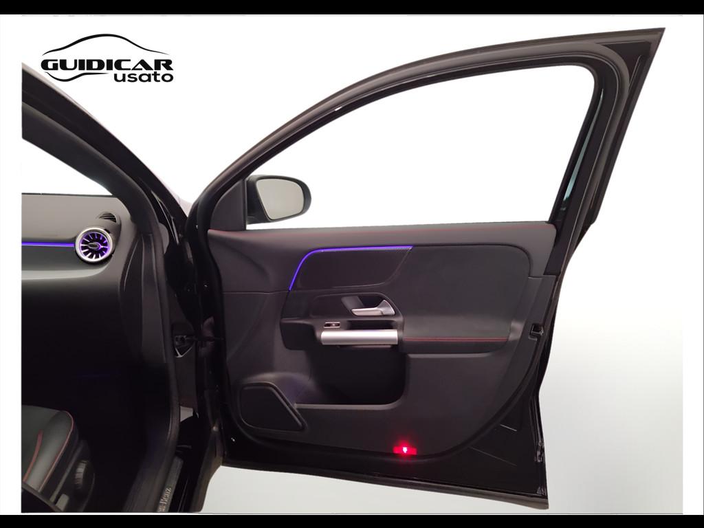 Mercedes-Benz GLA-H247 2020 - GLA 180 d Premium auto