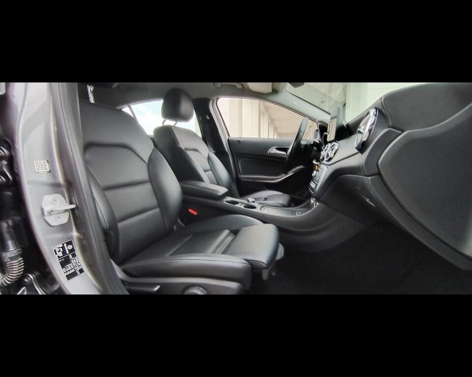 Mercedes GLA 220 220 D Sport 4Matic 7G-DCT