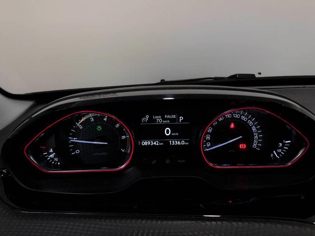 Peugeot 2008 1.2 PureTech Turbo GT Line EAT6