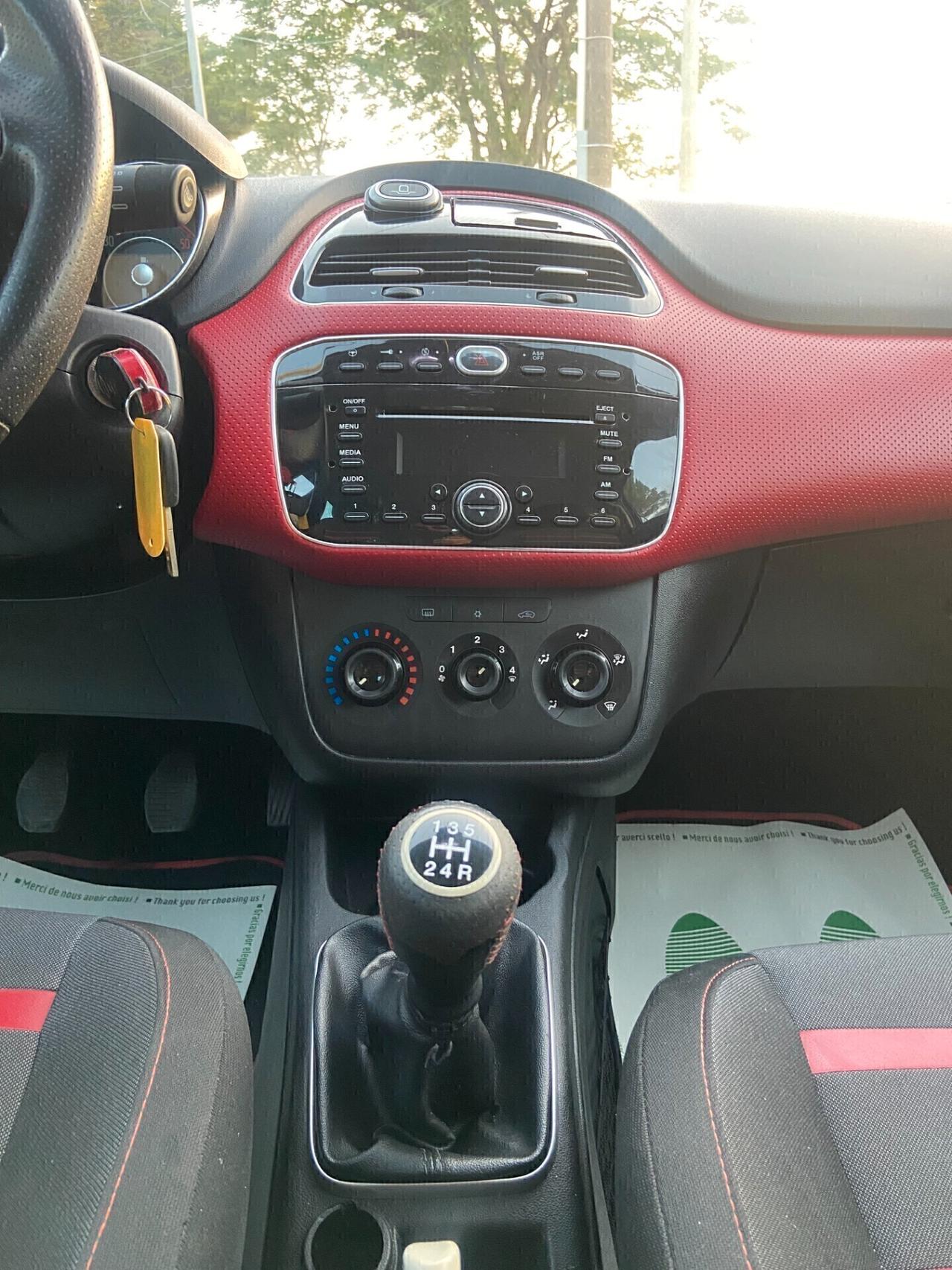 Fiat Punto SPORT 1.3 Mjt 75