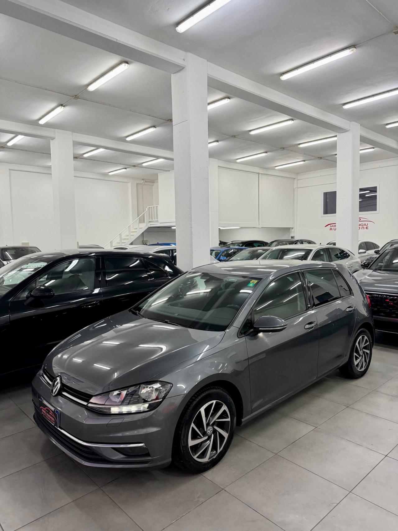 Volkswagen GOLF 7.5 1.6 TDI 5p. FINANZIABILE