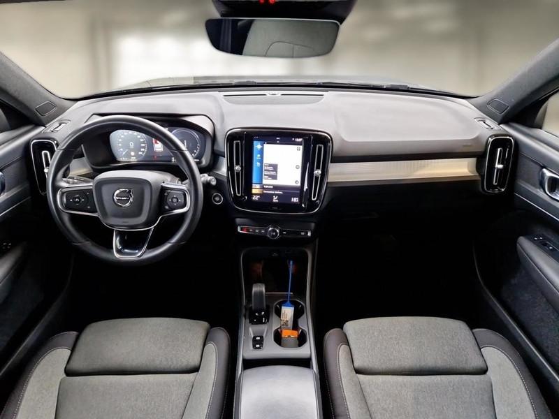 VOLVO XC40 T4 RECHARGE PLUG-IN AUTO CORE SUV