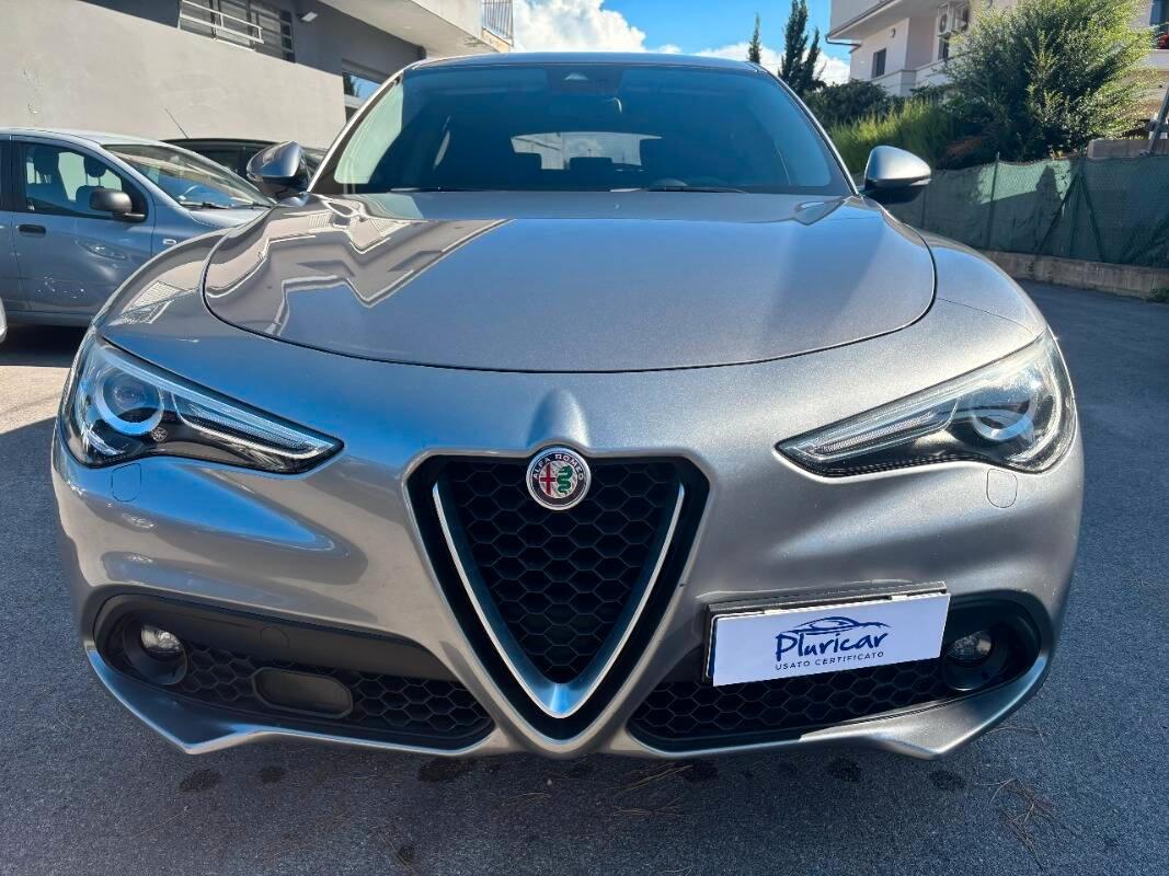 Alfa Romeo Stelvio 2.2 t Business Q4 180cv auto