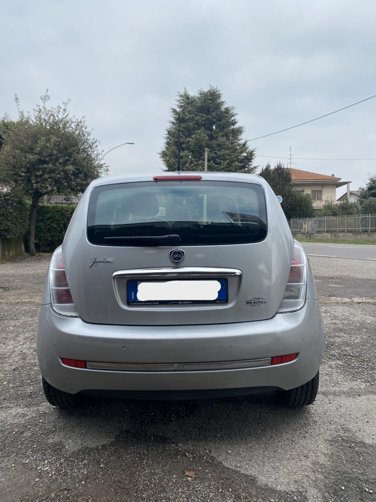 Lancia Ypsilon 1.2 69 CV 5 porte S&S Platinum OK NEOPATENTATI