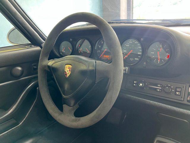 PORSCHE 993 Carrera 4 cat S Coupé