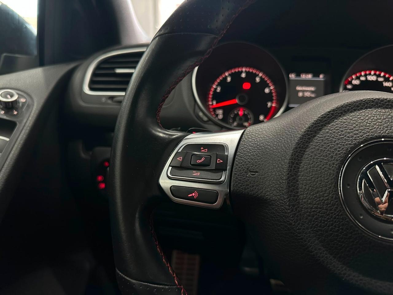 Volkswagen Golf GTI Cabrio 2.0 TFSI