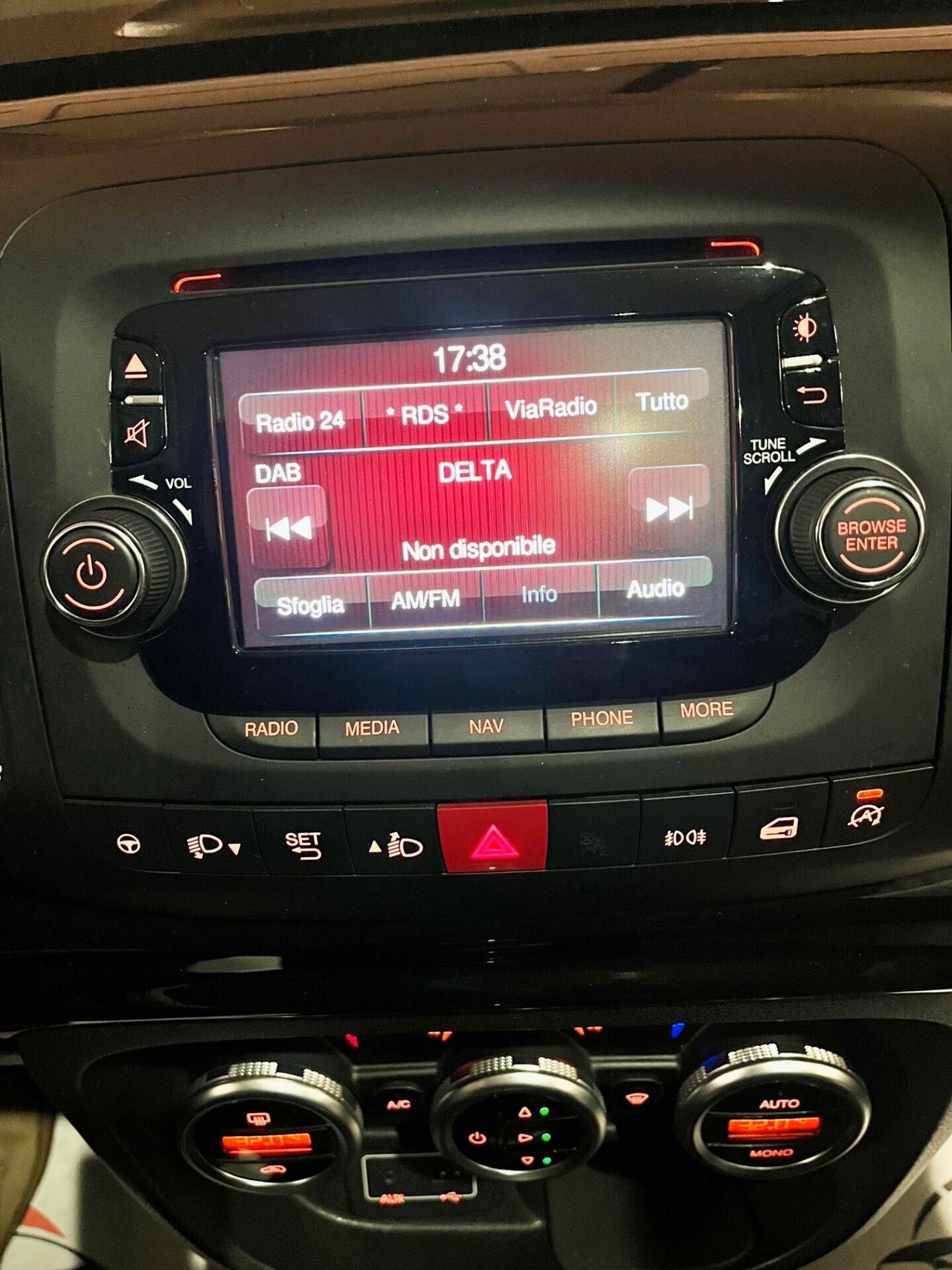 FIAT 500 LOUNGE 1.3 MJT 84CV NAVI CAMBIO AUTOMATICO TETTO PANORAMICO CERCHI DA 17 OK NEOPATENTATI