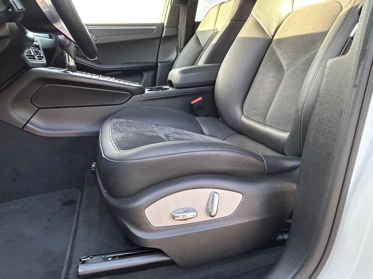 Porsche Macan 2.0 245 cv restyling