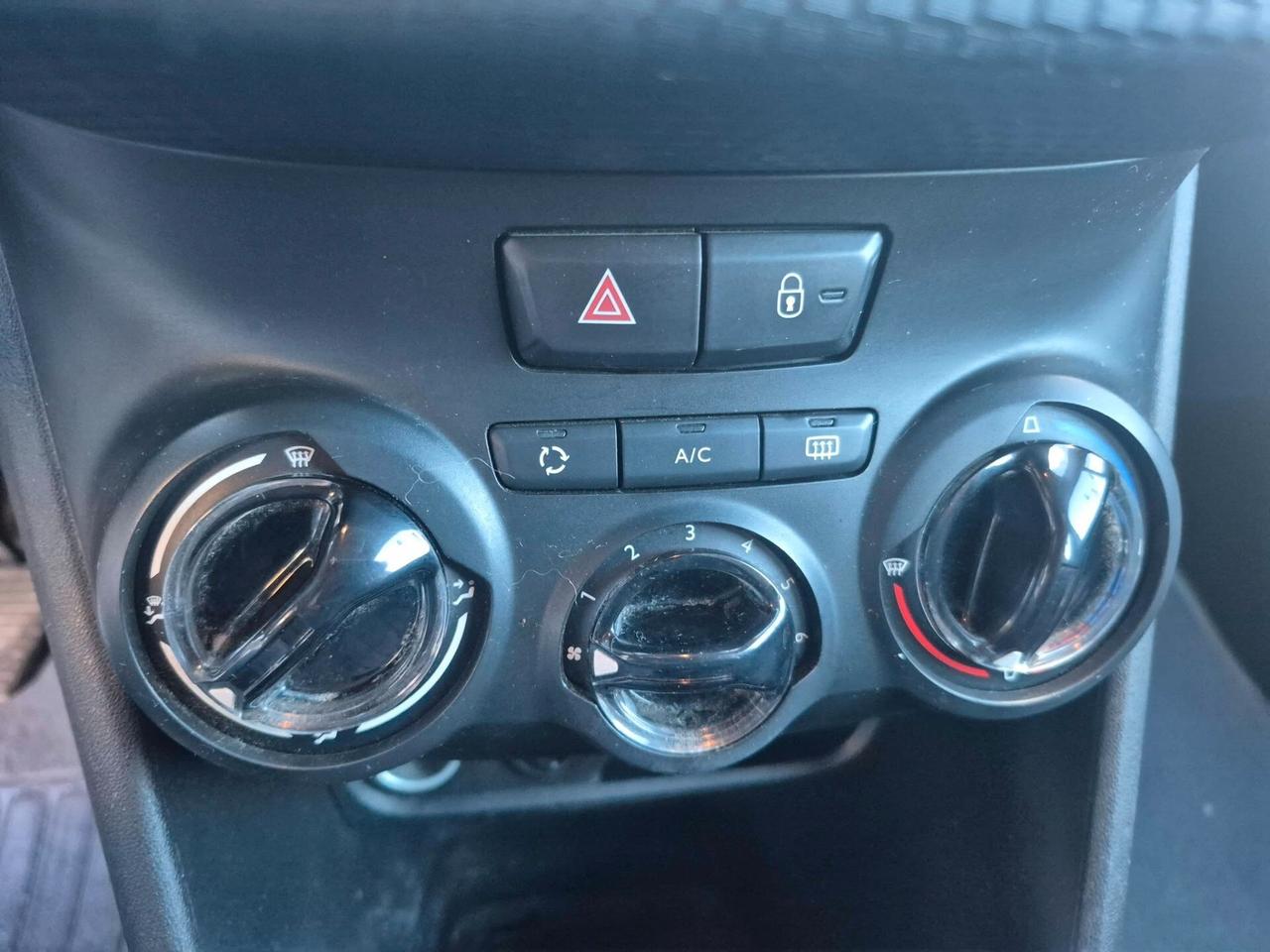 Peugeot 2008 1.4 HDi 68CV Active