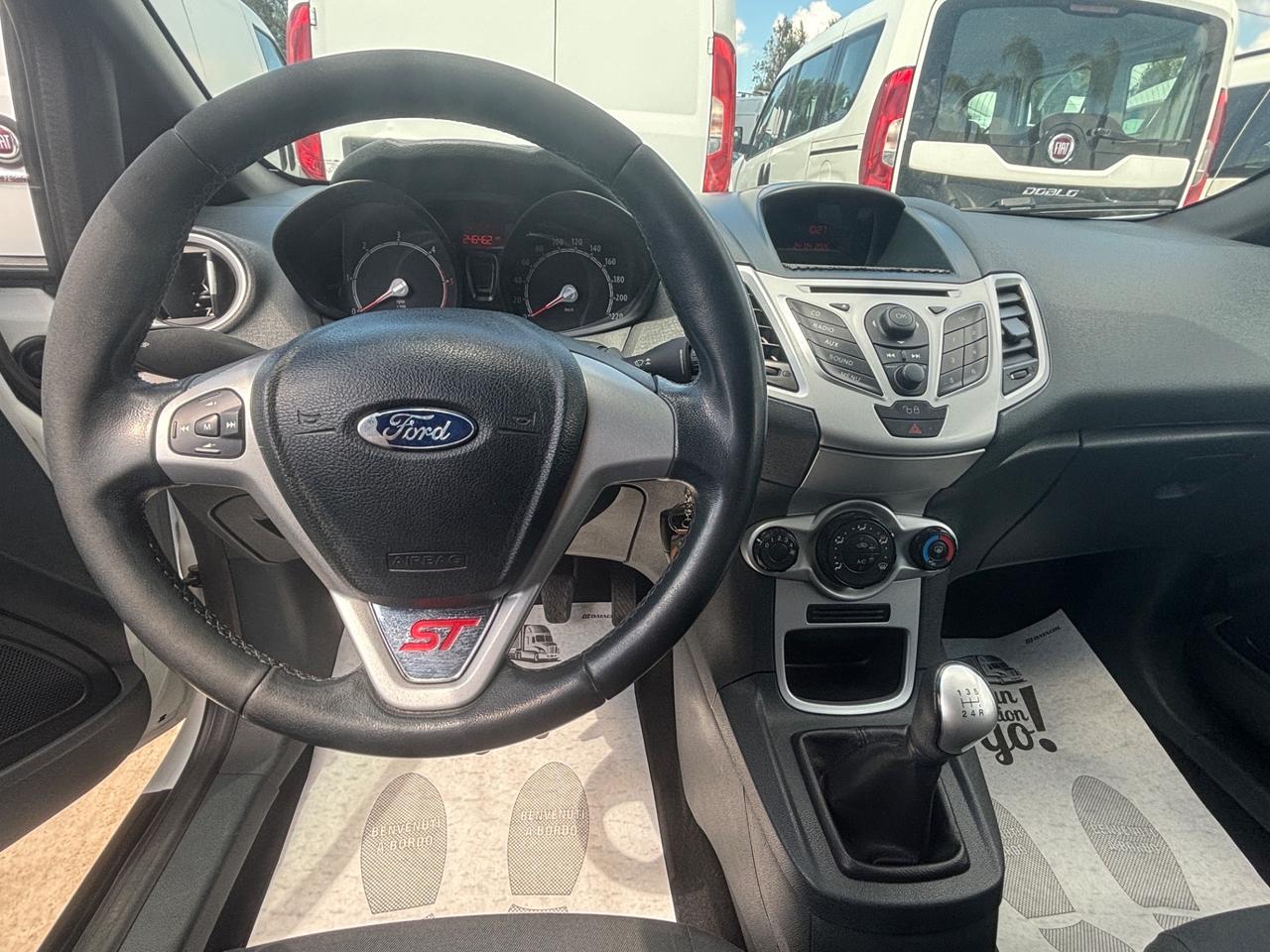 Ford Fiesta Ikon 1.4 TDCi 70CV 5 porte