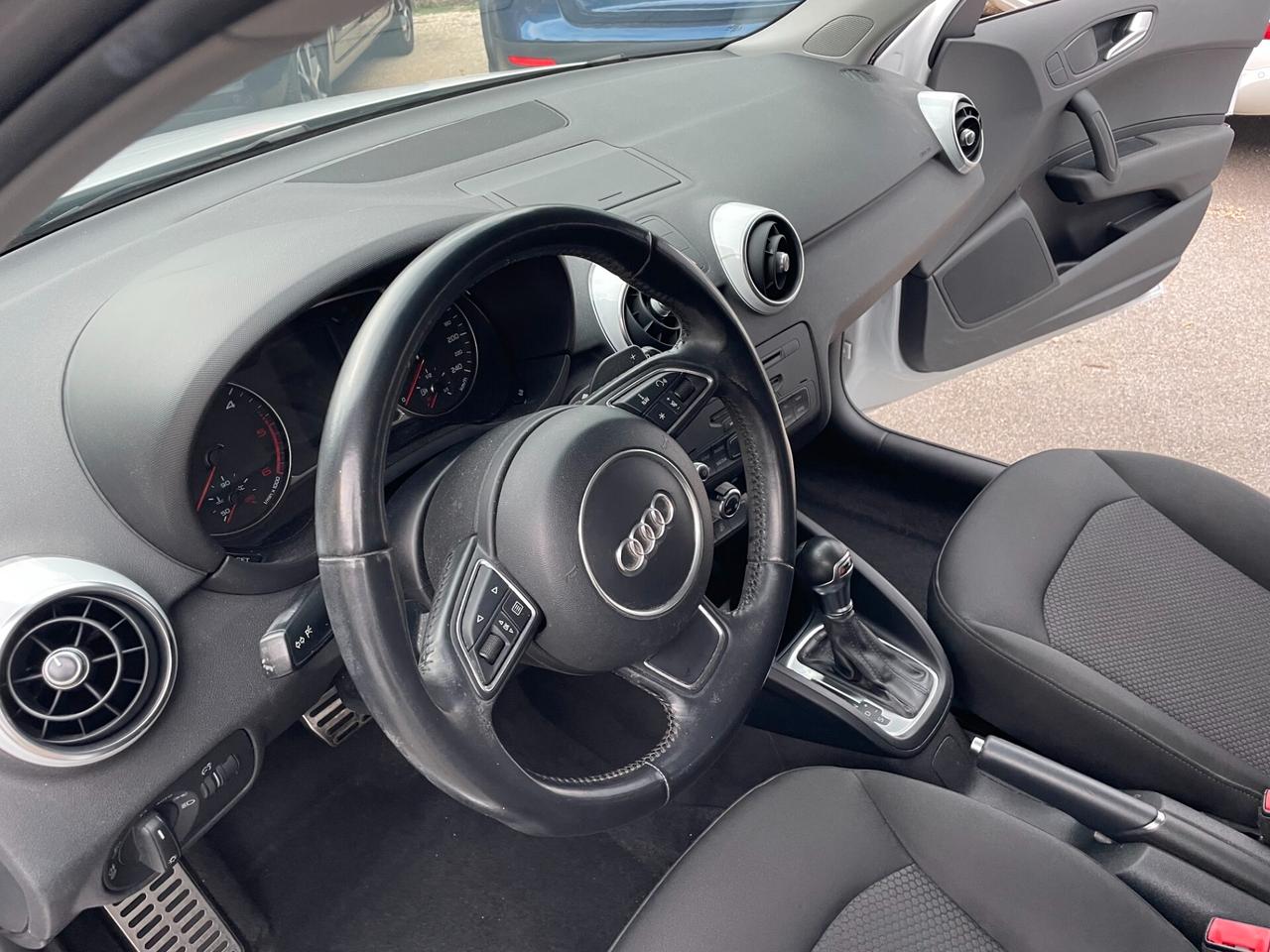 Audi A1 1.6 TDI S tronic line edition