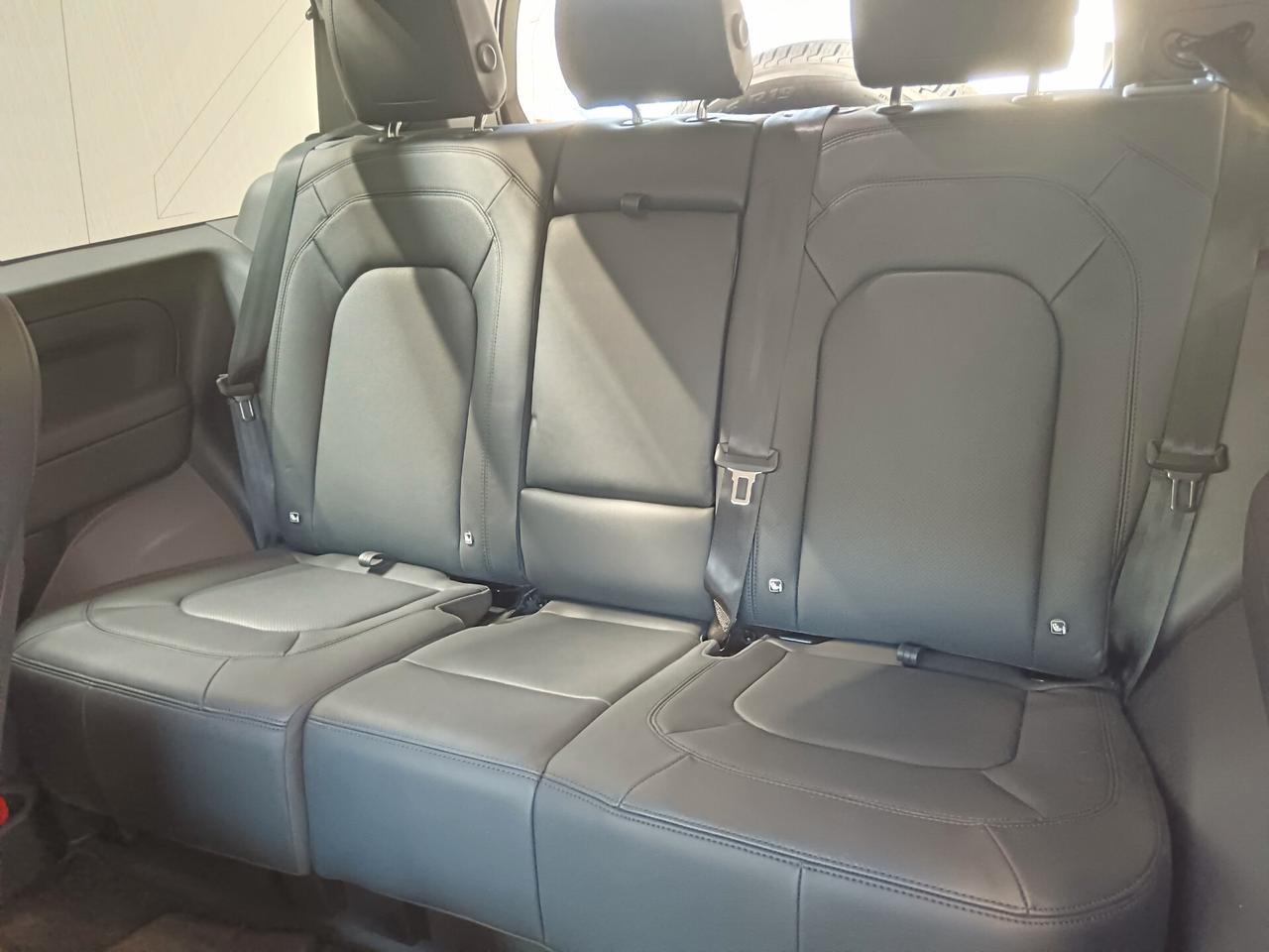 Land Rover Defender 90 3.0D I6 200 CV AWD Auto X-Dynamic SE