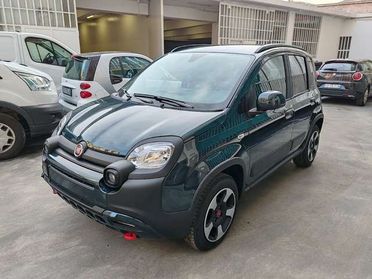 Fiat Panda Cross 1.0 Hybrid 70cv 36 rate Rate da 177,95 Euro