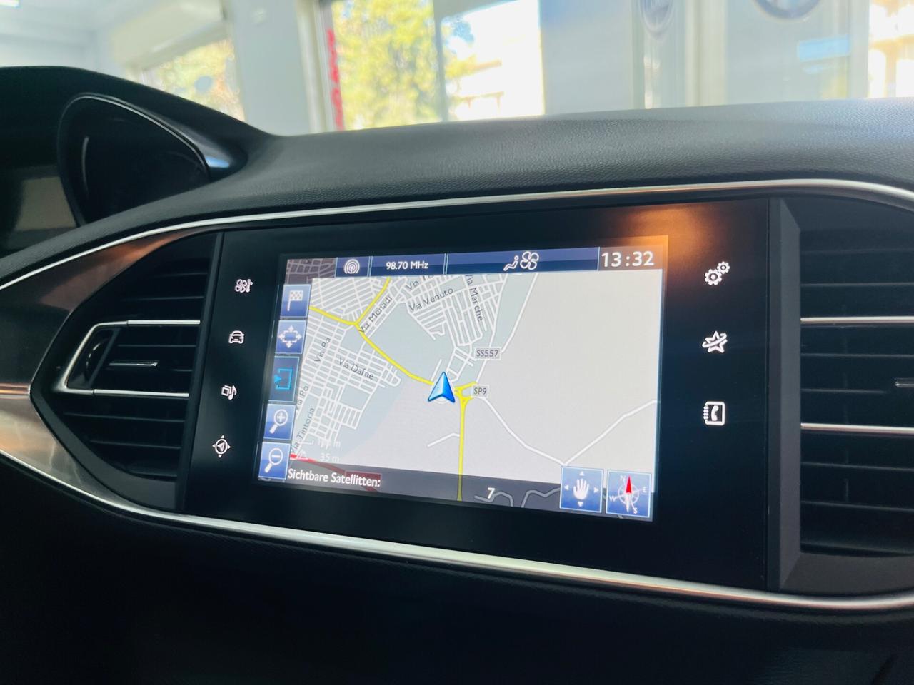 Peugeot 308 1.6 BlueHDi 120cv anno 2016