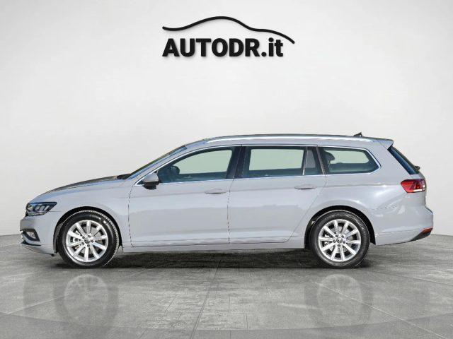 VOLKSWAGEN Passat Variant 2.0 TDI EVO DSG Business Fari LED, Navi, Ambient