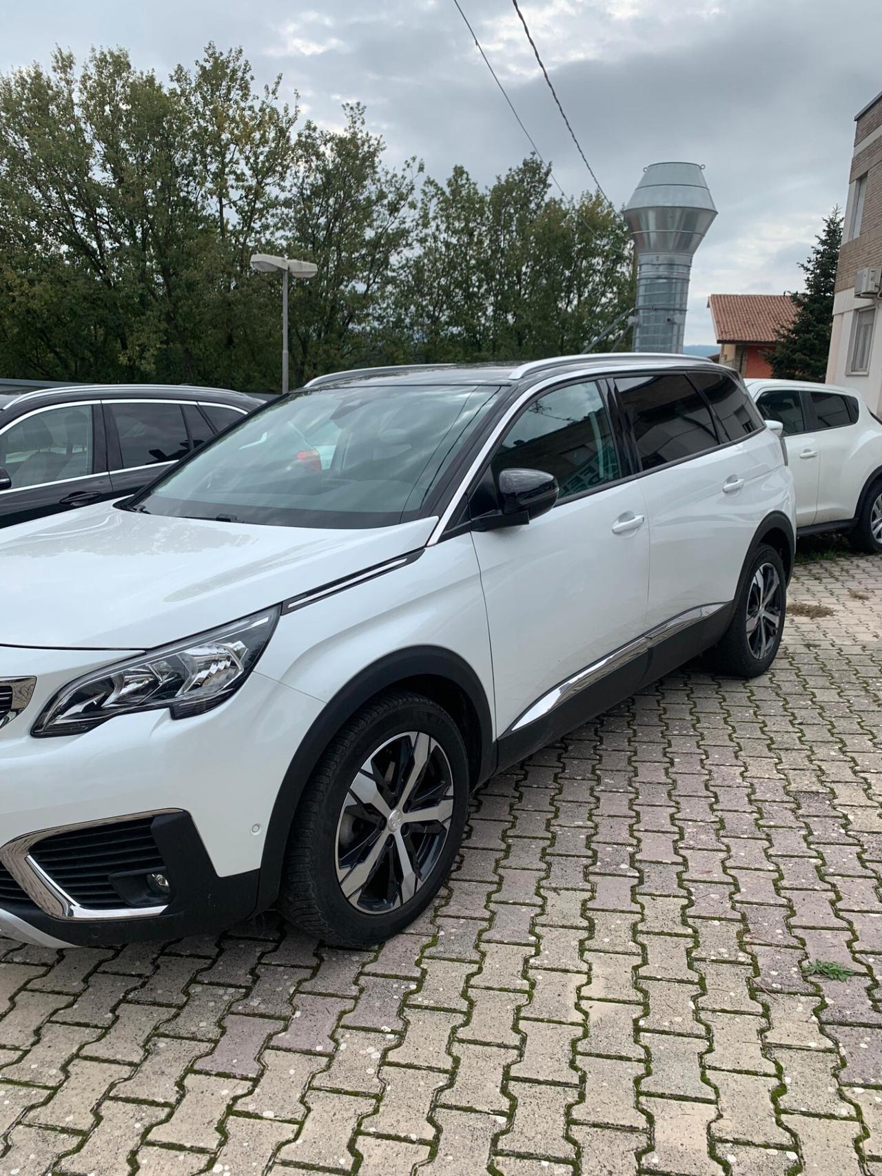 PEUGEOT 5008 BlueHDi 130 S&S EAT8 7p. Allure 2019