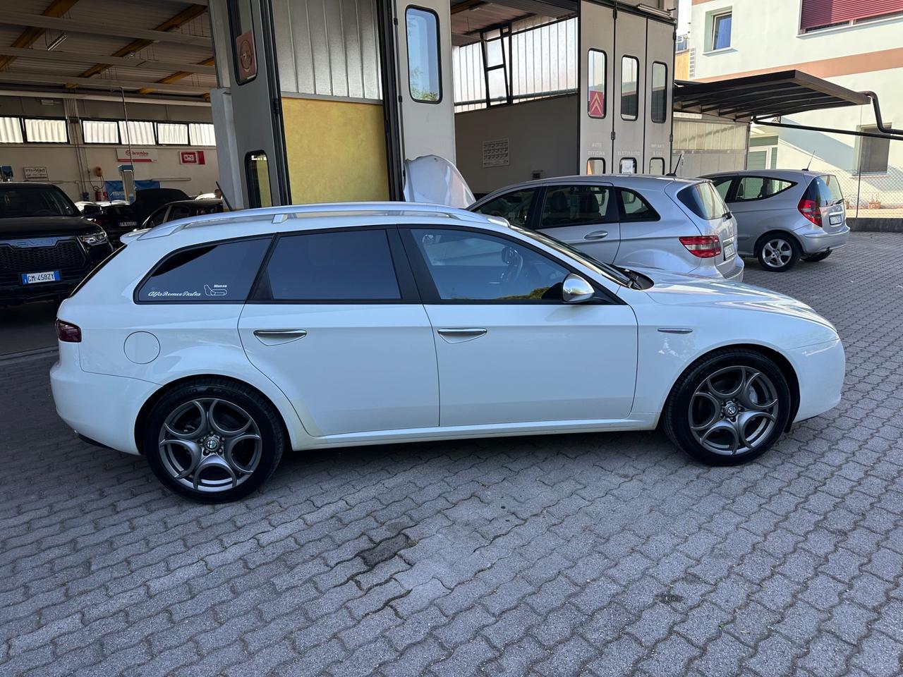 Alfa Romeo 159 2.0 JTDm Sportwagon Distinctive