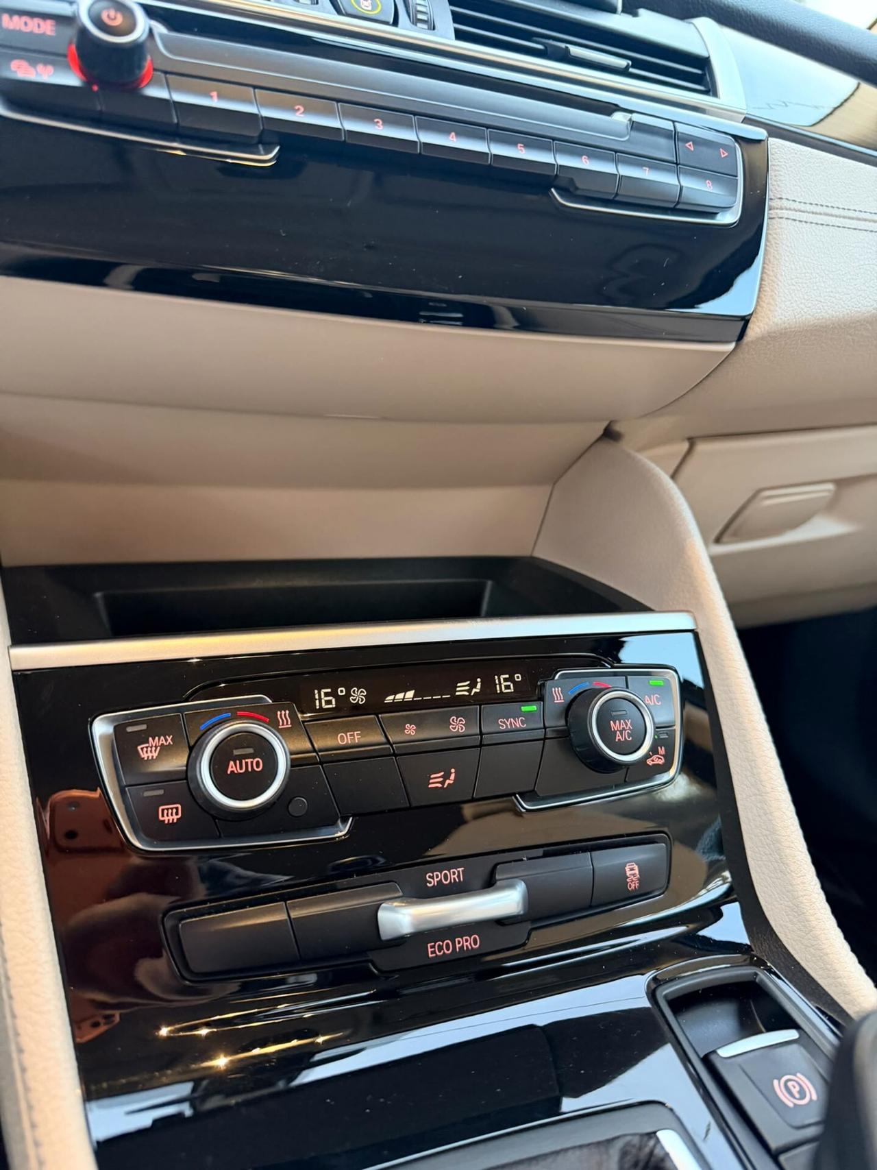 Bmw 216d Active Tourer Luxury Pelle/Led
