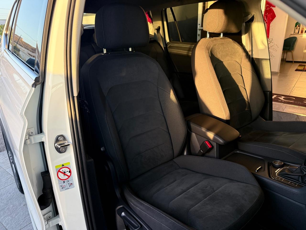 Volkswagen Tiguan Allspace 2.0 BiTDI SCR DSG 4MOT. Advanced R-Line BMT