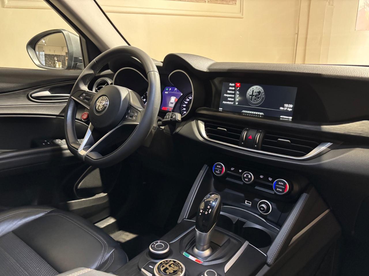 Alfa Romeo Stelvio 2.2 Turbodiesel 180 CV AT8 RWD Super
