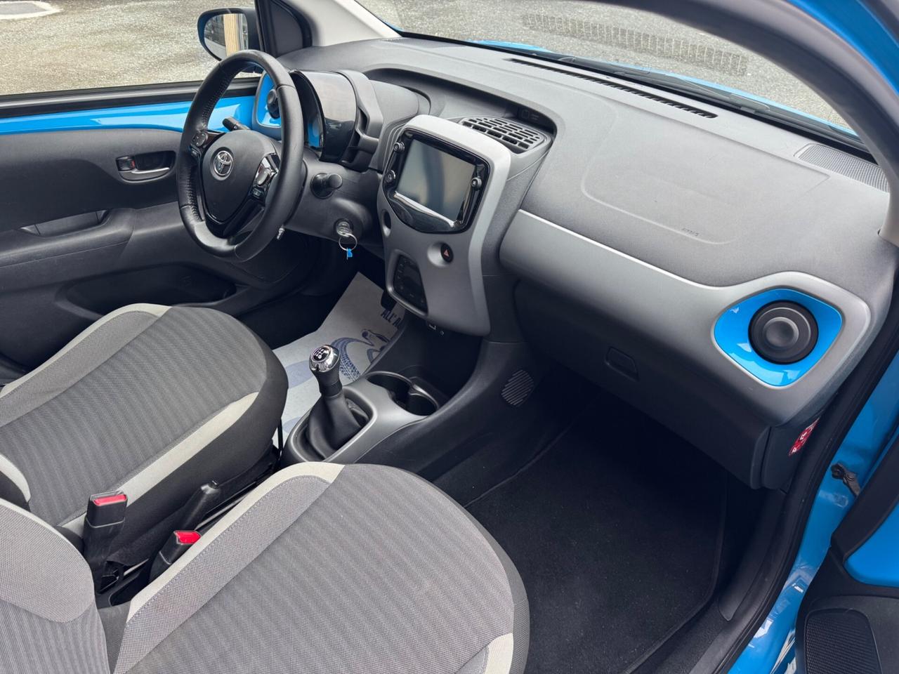 Toyota Aygo Connect 1.0 72 CV wave