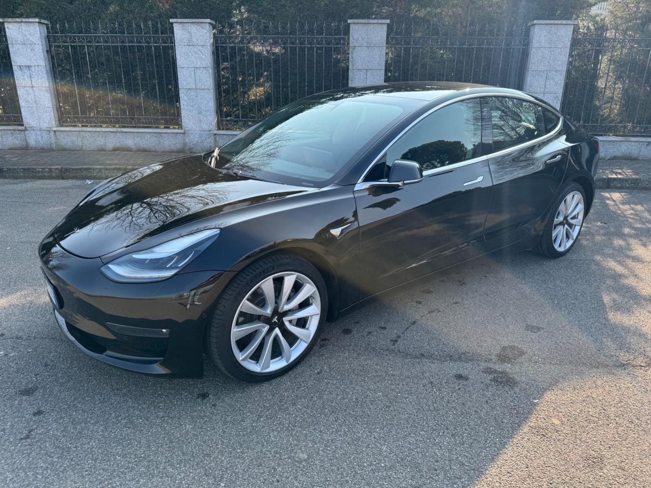 Tesla Model 3 Long Range Dual Motor AWD