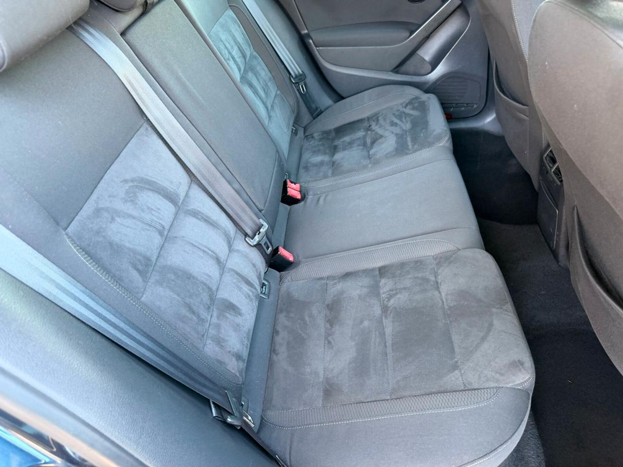 Vw Golf 1.6 TDI DPF 5p. Highline 105cv 2011