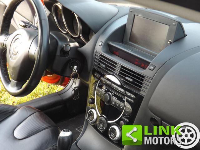 MAZDA RX-8 1.3 anno 2005 dispone di CRS ben tenuta