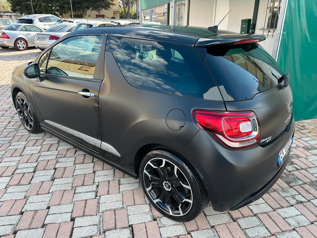 Ds DS3 DS 3 1.6 HDi 110 Just Black