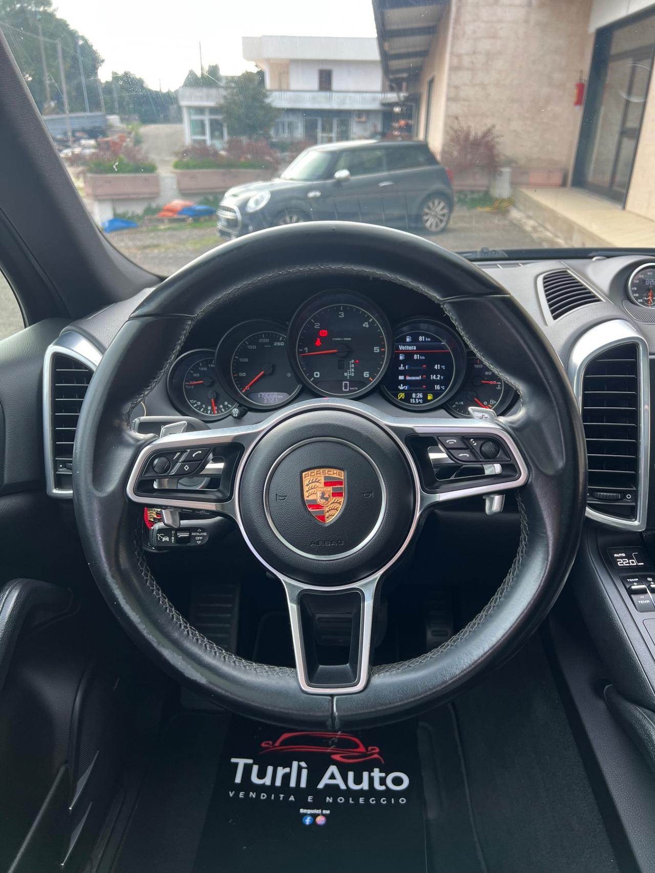 Porsche Cayenne 3.0 Diesel 262cv