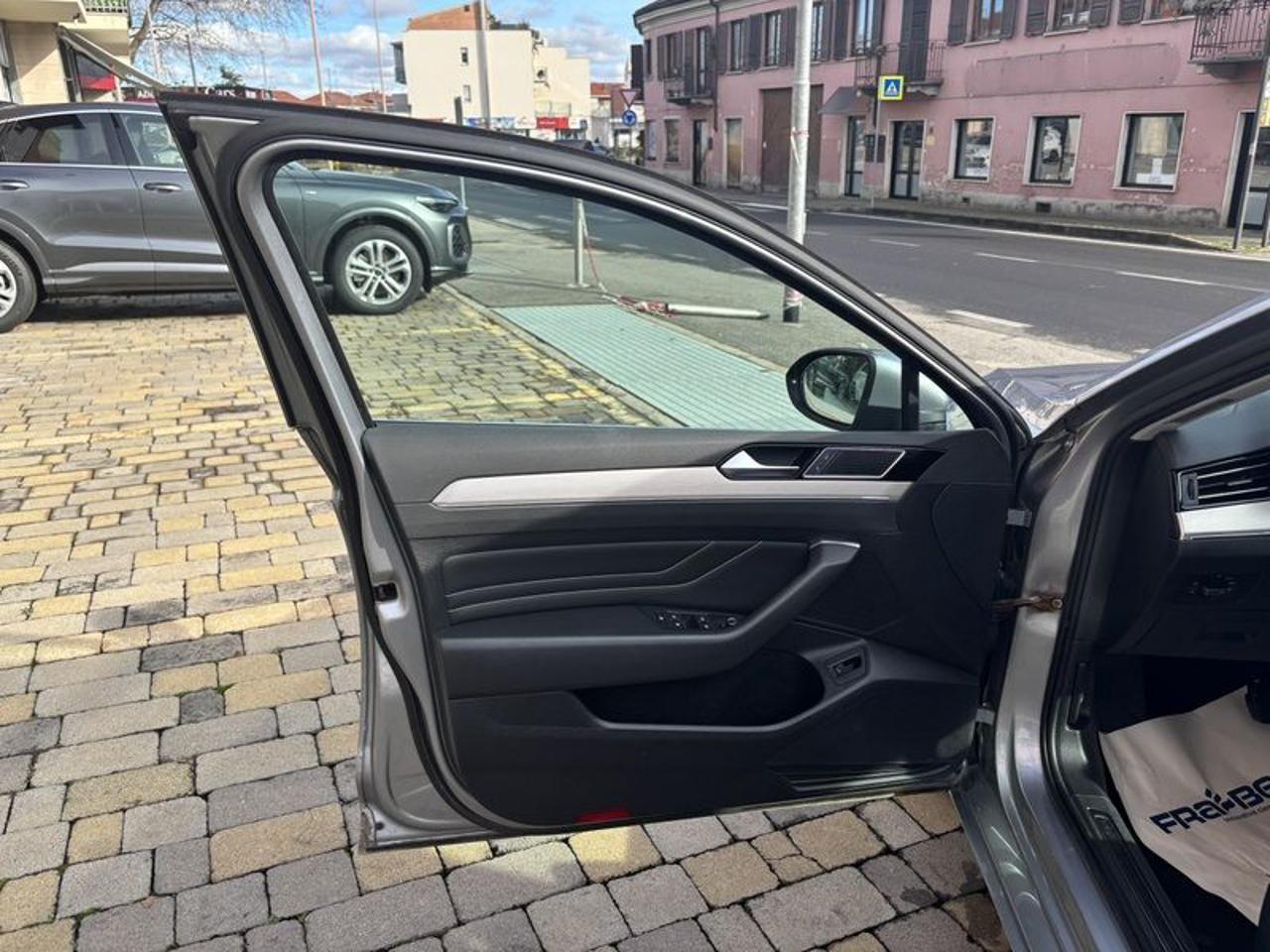 Volkswagen Passat Variant 2.0 TDI SCR 122 CV EVO DSG Business NAVI-FULL LED