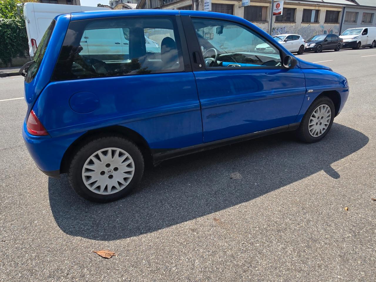Lancia Y 1.2i 16V 61000 km NEOPATENTATI!!!!
