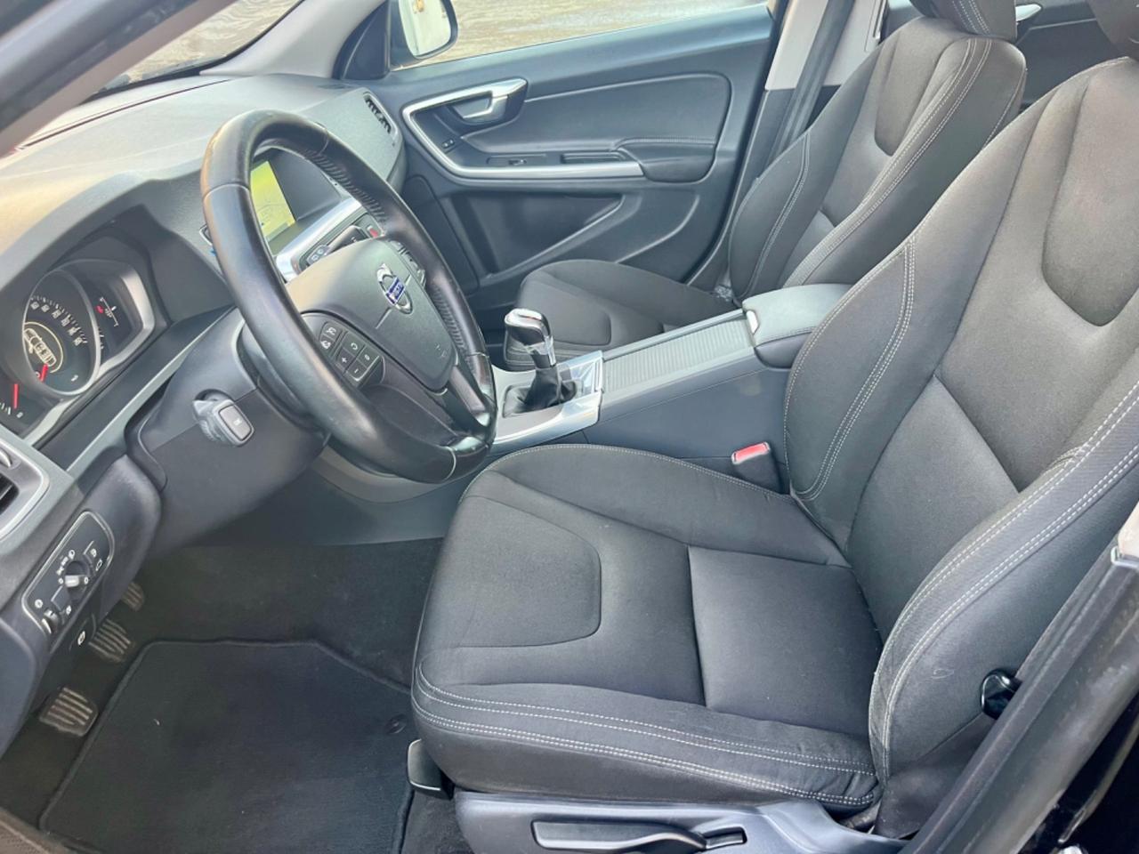 Volvo V60 2.0d 120cv 2016 127.000km euro6 perfetta