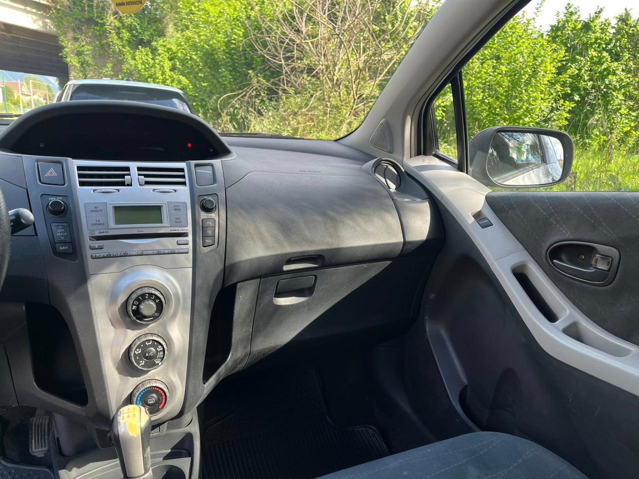 Toyota Yaris 1.4 D-4D 90CV 3 porte Sol