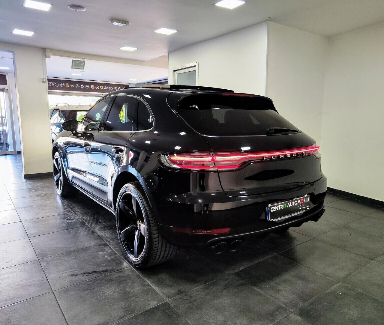 Porsche Macan 2.0 245cv Tetto Led
