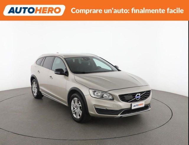 VOLVO V60 Cross Country D3 Geartronic Momentum