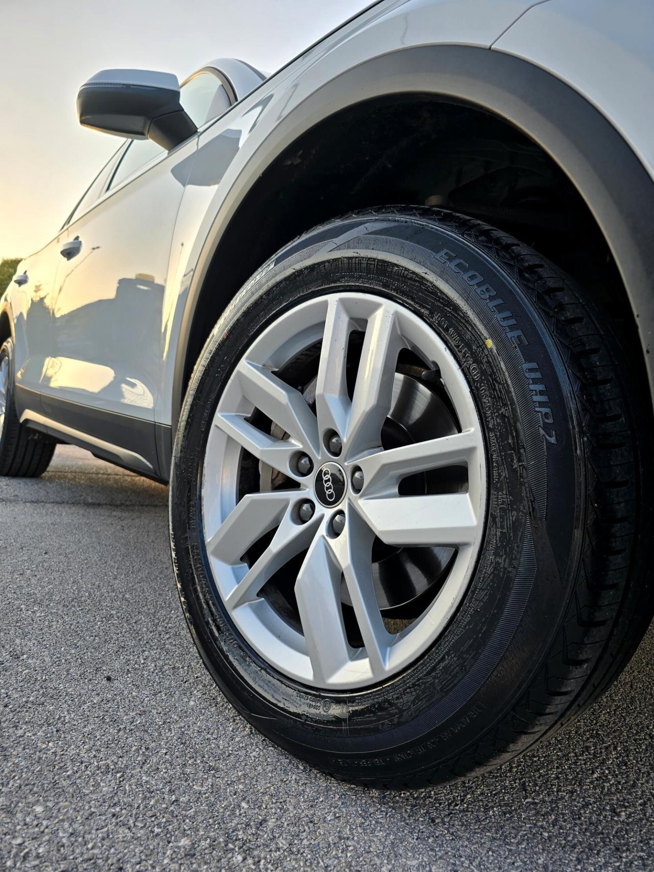 Audi Q5 40 2.0 tdi mhev 12V Business quattro s-tronic - TETTO -