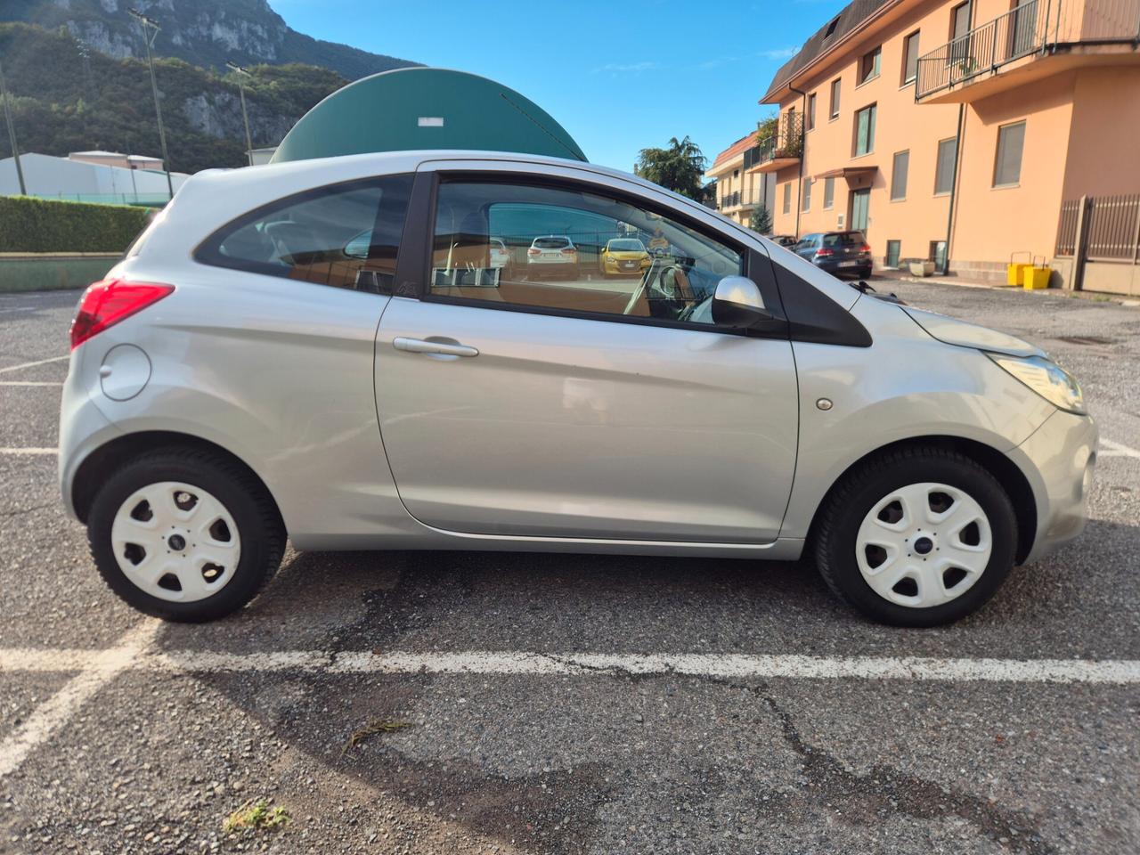 FORD KA E6 BENZINA NEO PATENTATI 57000 CHILOMETRI