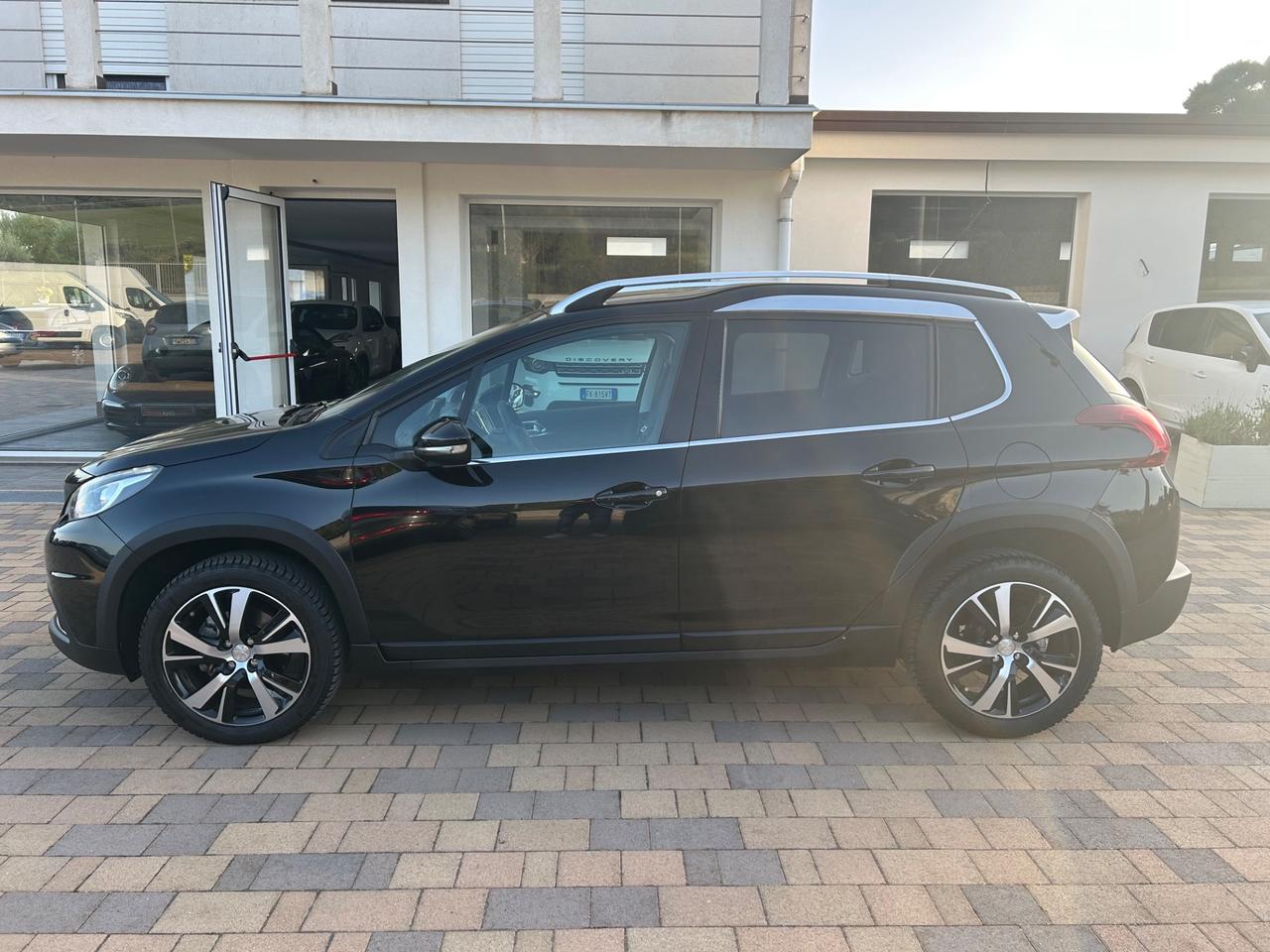 Peugeot 2008 BlueHDi 120 S&S Allure