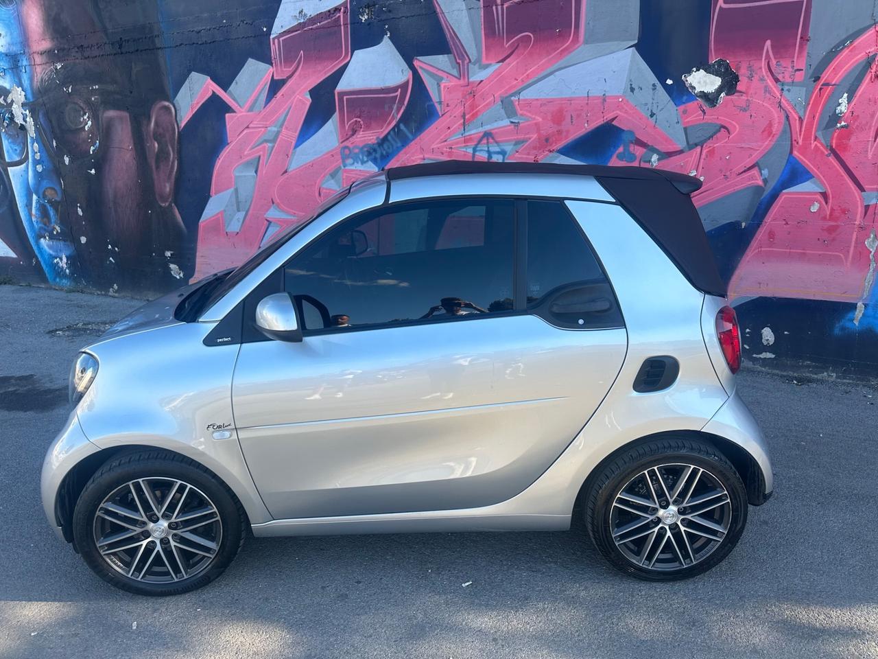 SMART CABRIO ALL BRABUS 90CV AUT/NAVI/LED