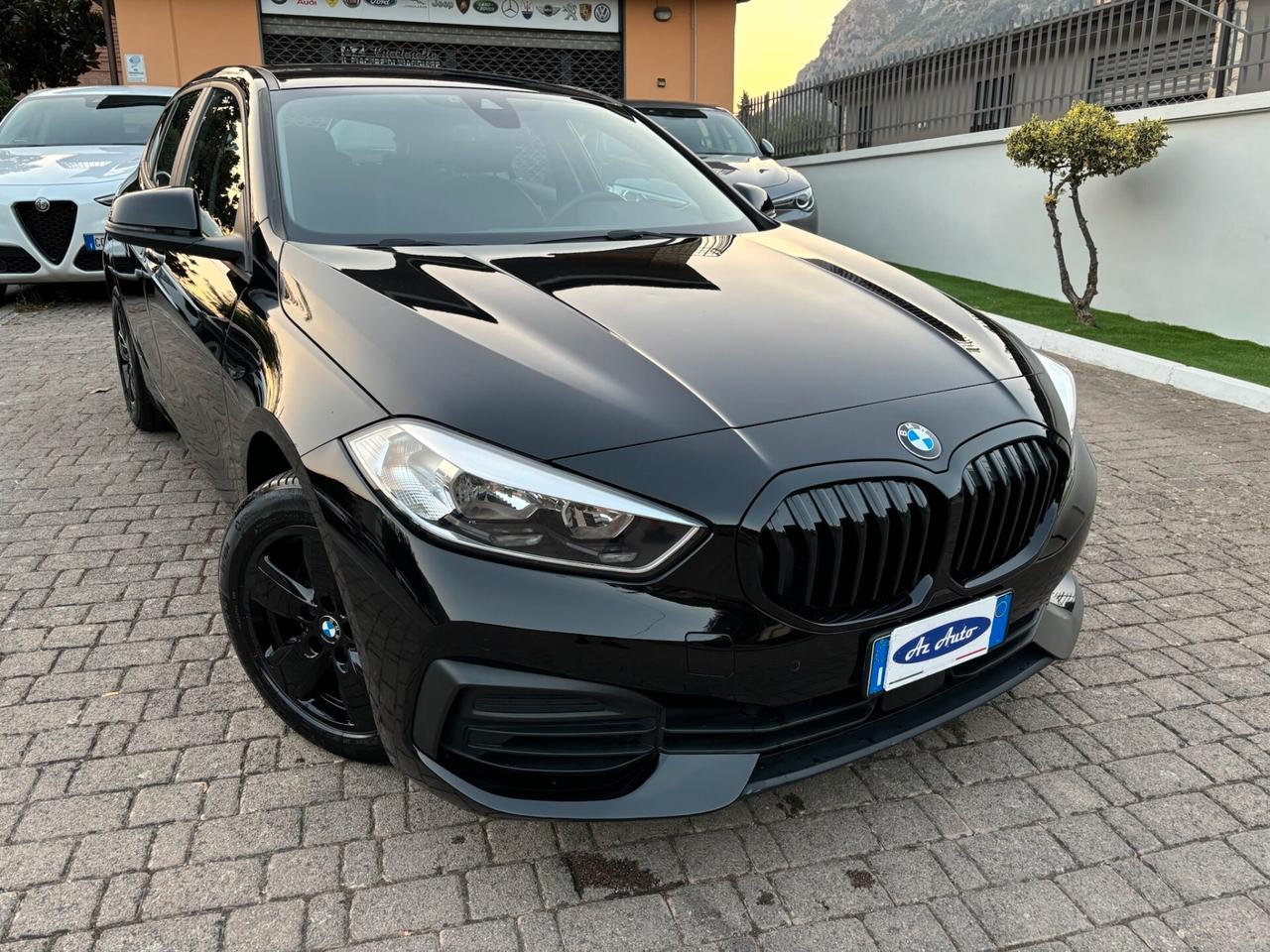 Bmw 116d 5p. Sport 116 CV FULL - MATRIX MY 21