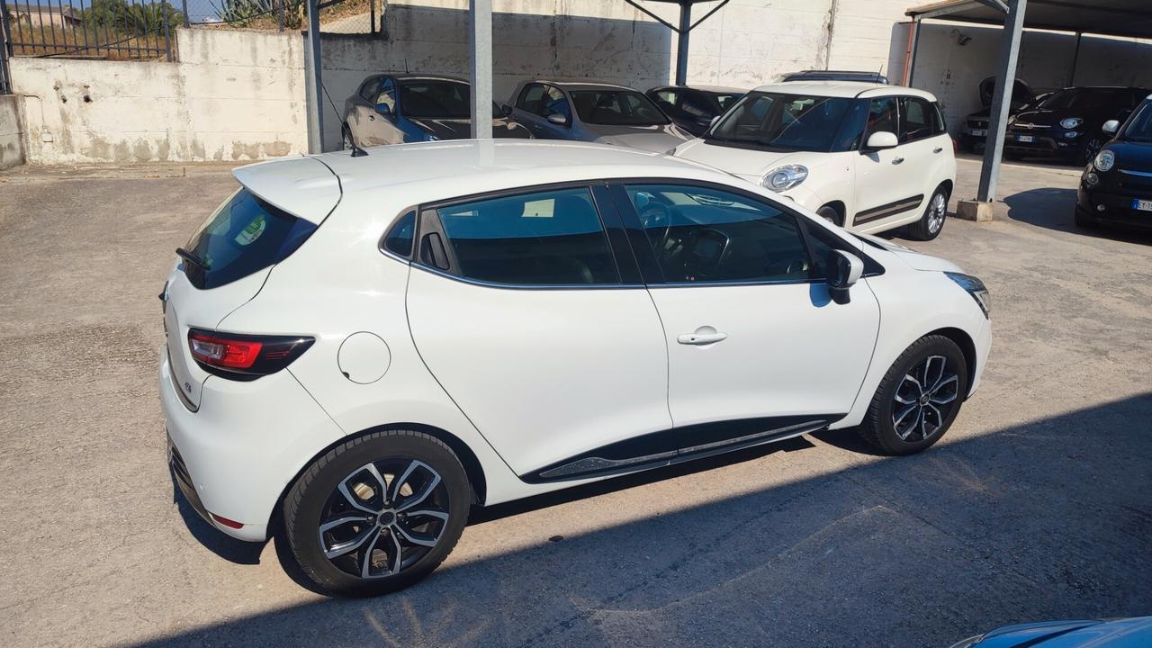 Renault Clio dCi 90CV -FULL OPTIONAL-