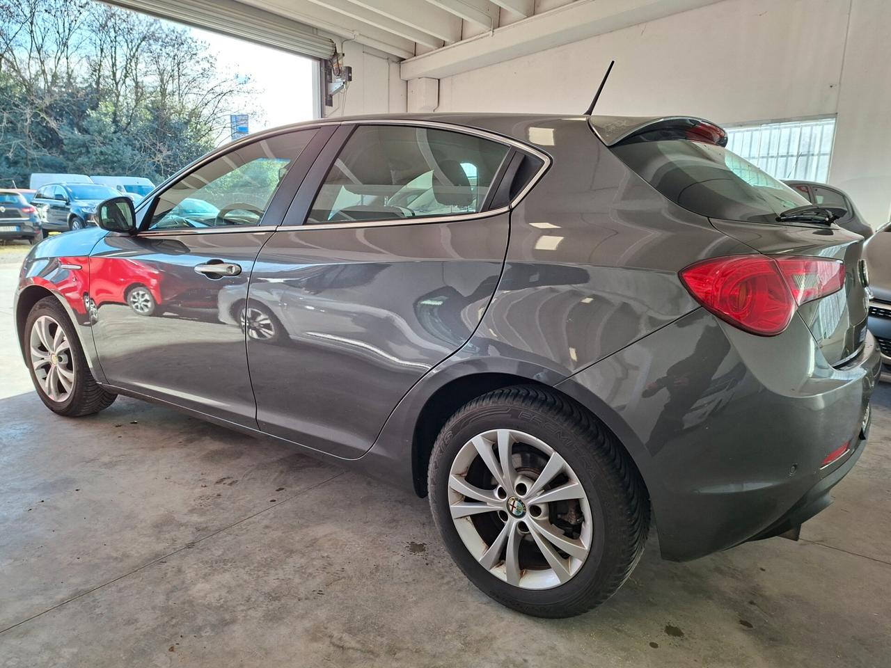 Alfa Romeo Giulietta 1.6 JTDm-2 105 CV Progression