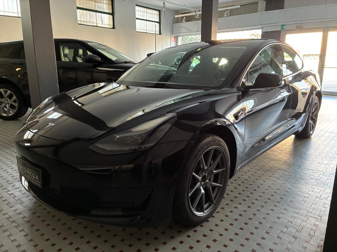 Tesla Model 3 Standard rwd Aziendale